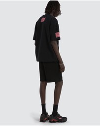 Kiss Chacey - Motion Loopback Street Tee