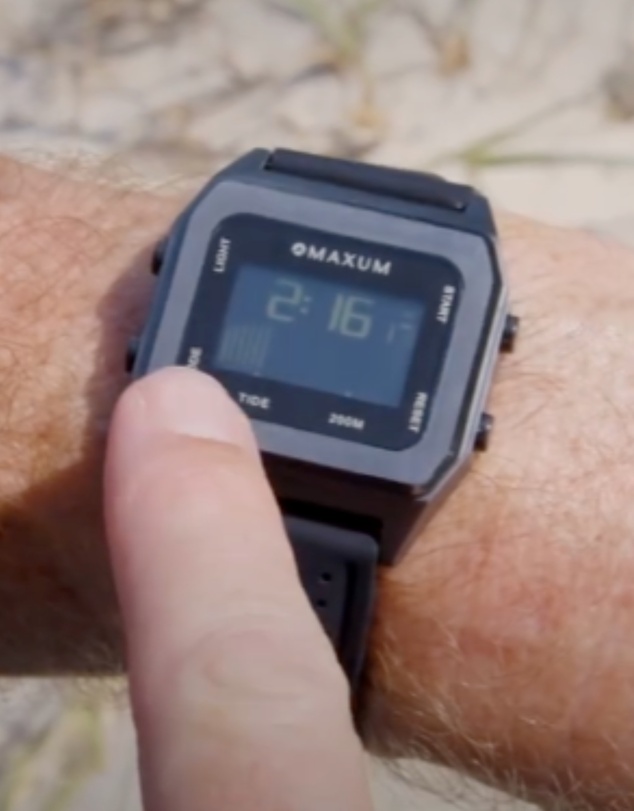 Maxum - Raglan Tide Watch - Black Silicone Strap