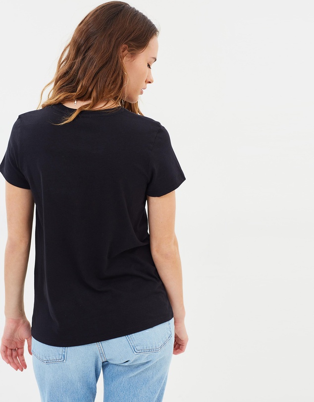 Levi's - The Perfect Tee