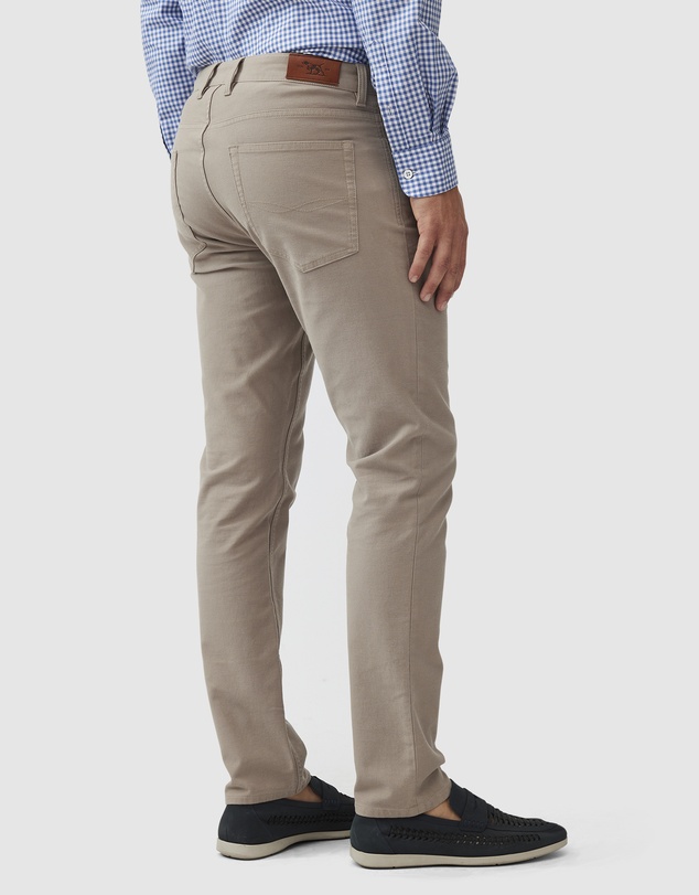 Rodd & Gunn - Motion 2 Straight Jean Short Leg