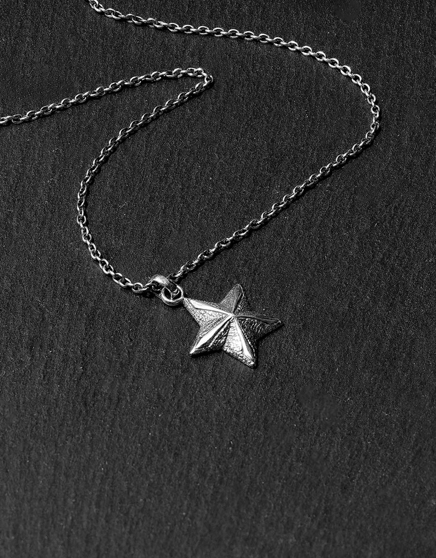 Kuzzoi - ICONIC EXCLUSIVE - Star Pendant Necklace in 925 Sterling Silver
