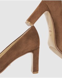 Dune London - Arriving - Tan