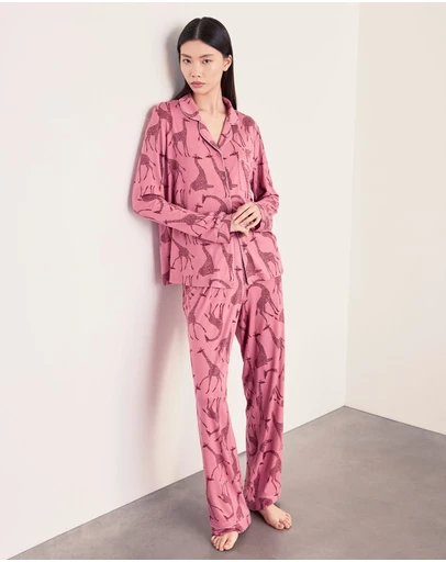 Chelsea Peers - Tencel Modal Giraffe Long Pyjama Set