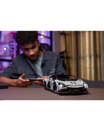 LEGO Technic - 42214 Lamborghini Revuelto Super Sports Car