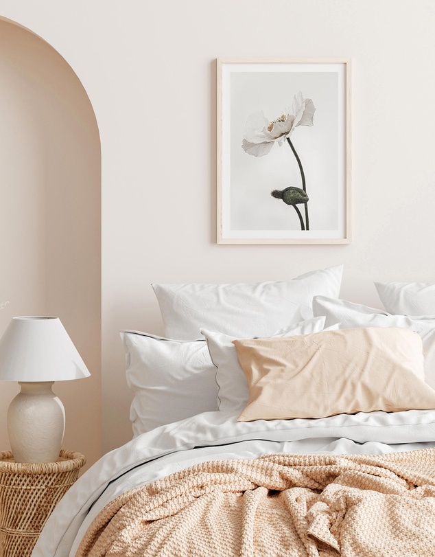Olive et Oriel - White Poppy III Art Print
