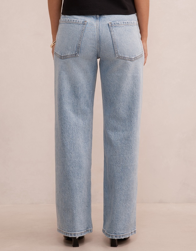 Forever New Petite - Nicki Petite Mid Rise Straight Jeans
