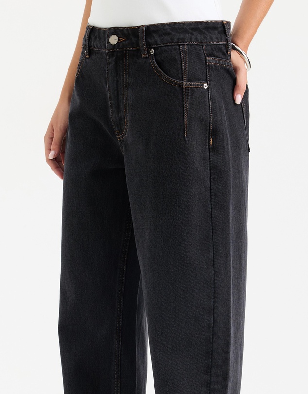 Calli - Blake Mid Rise Slim Barrel Leg Jeans