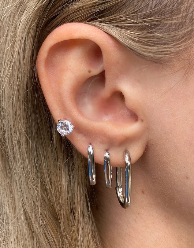 Izoa - Mini Tessa Hoop Earrings