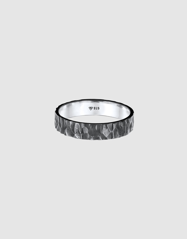 Kuzzoi - ICONIC EXCLUSIVE - Hammered Band Ring in Oxidised 925 Sterling Silver