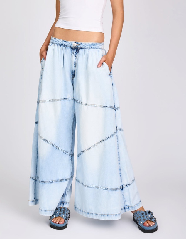 ONE TEASPOON - Daddios Low Waist Super Wide Leg Denim Jeans - Depeche Blue