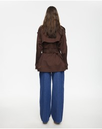 Lioness - Divine Jeans - ICONIC EXCLUSIVE