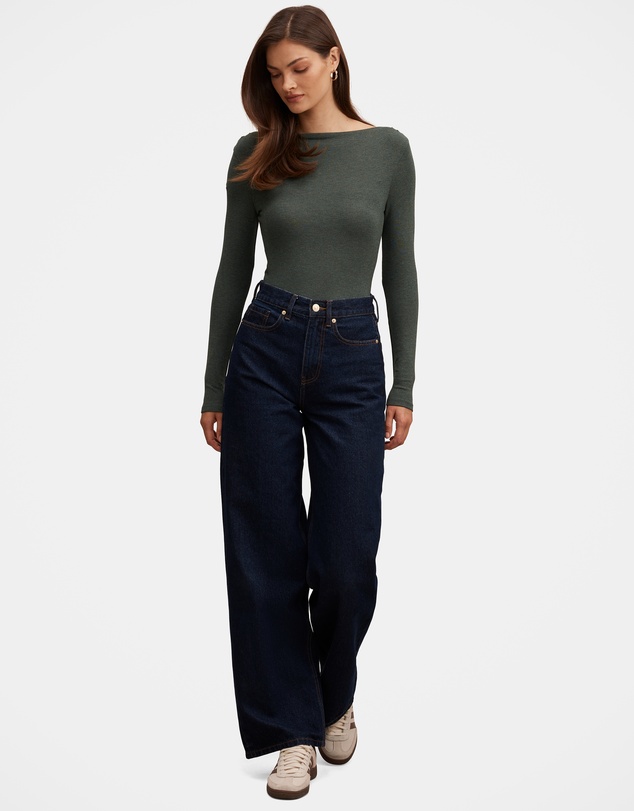 Forever New - Jasmine Straight Neck Top