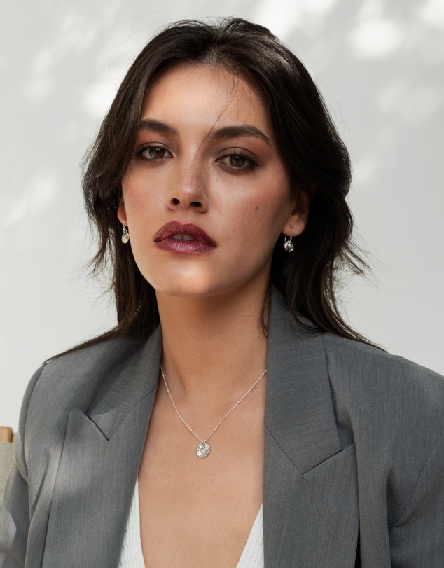 Dower & Hall - Women's Hammered Disc & Aquamarine Array Necklace in Sterling Silver