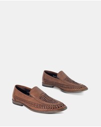 Uncut - Lake Loafers