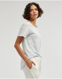 Amelius - Kie Rounded Hem Tee
