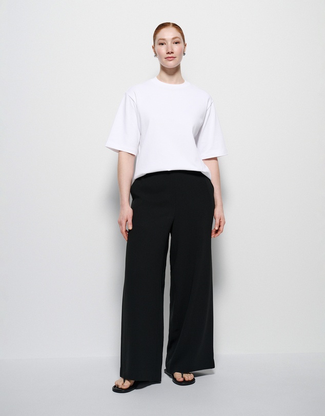Commonry - The Draped Leg Crepe Trouser