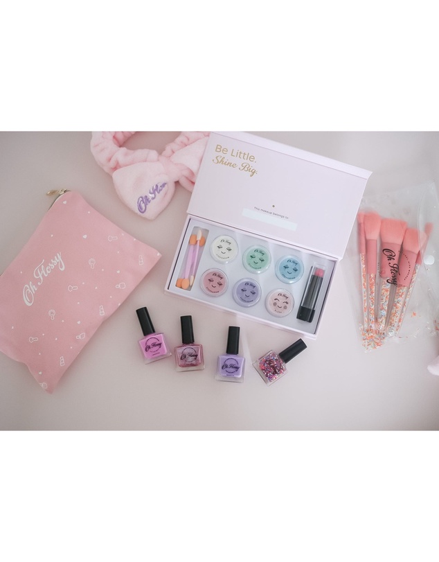Oh Flossy - Deluxe Makeup Set