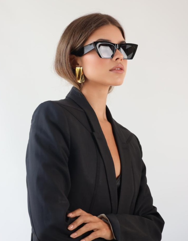 Soda Shades - Rozalia Russia x Soda Shades - Shade 001 Black
