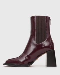 Betts - Downtown Block Heel Chelsea Boots
