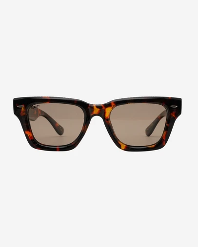 Reality Eyewear - The Tourist