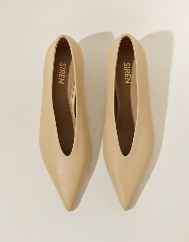Siren - Flynn Point Toe Pumps