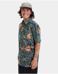 Quiksilver - Mens Apero Classic Short Sleeve Shirt