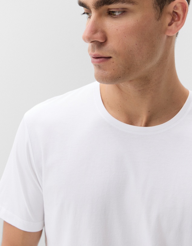 UNISON - Classic Crew Neck T Shirt