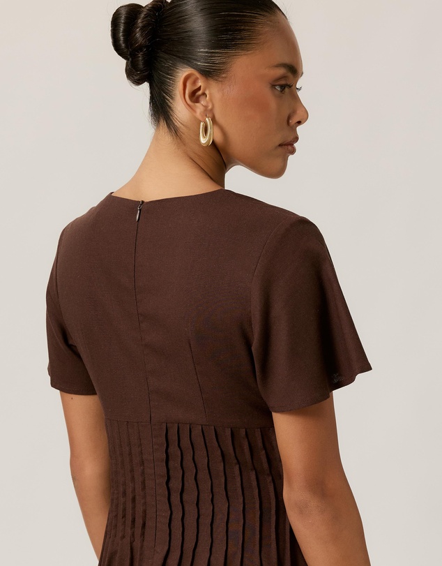 Tussah - Maysen Linen Blend Pintuck Midi Dress