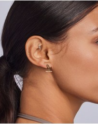 Zoe Olivia - 9K Gold T-Bar Stud Earrings