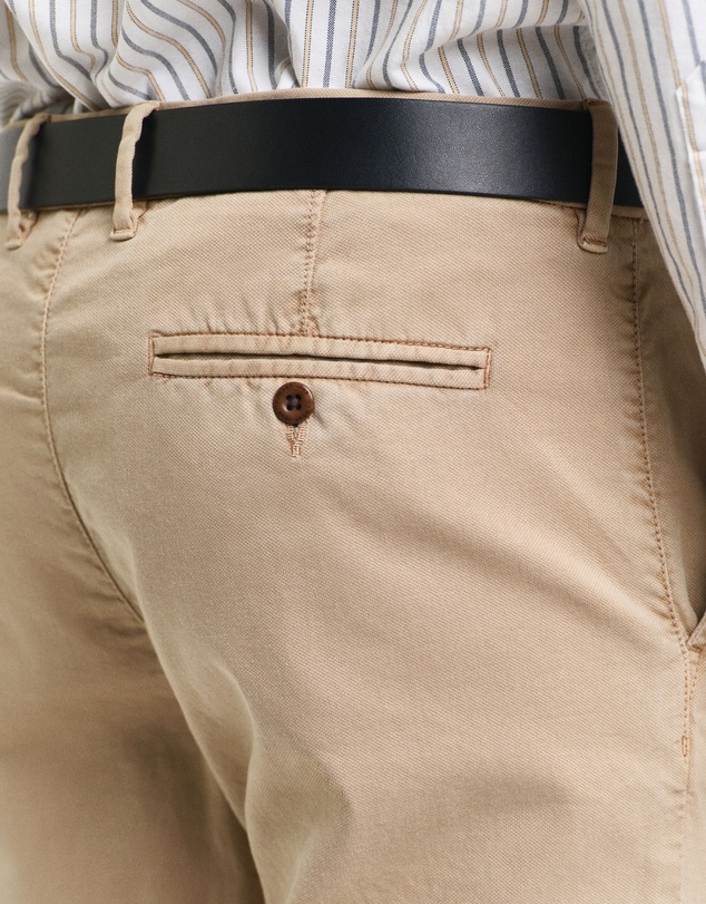 Gant - Slim Fit Dobby Structured Chinos
