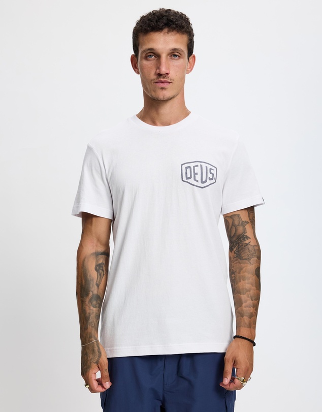 Deus Ex Machina - Camperdown Tee