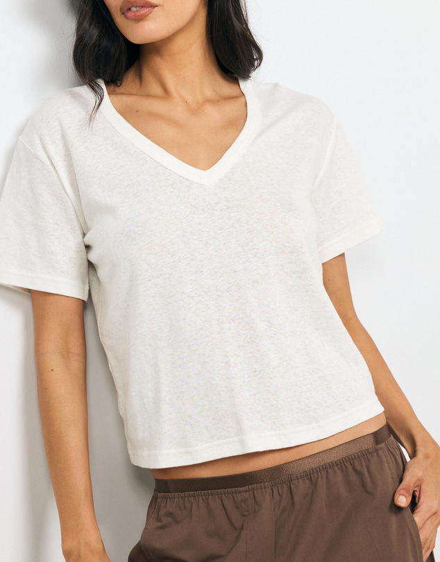 AERE - Linen Blend V-Neck T-Shirt