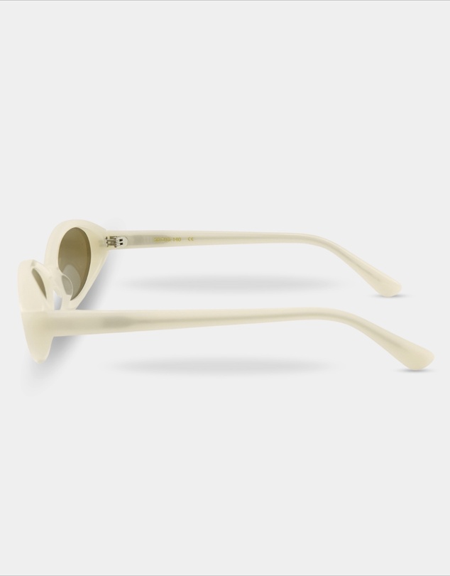 Salana - The Lucia Frame