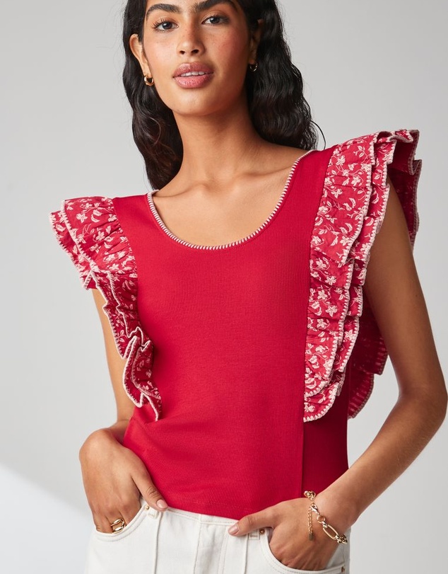 NEXT - Flutter Sleeveless Vest