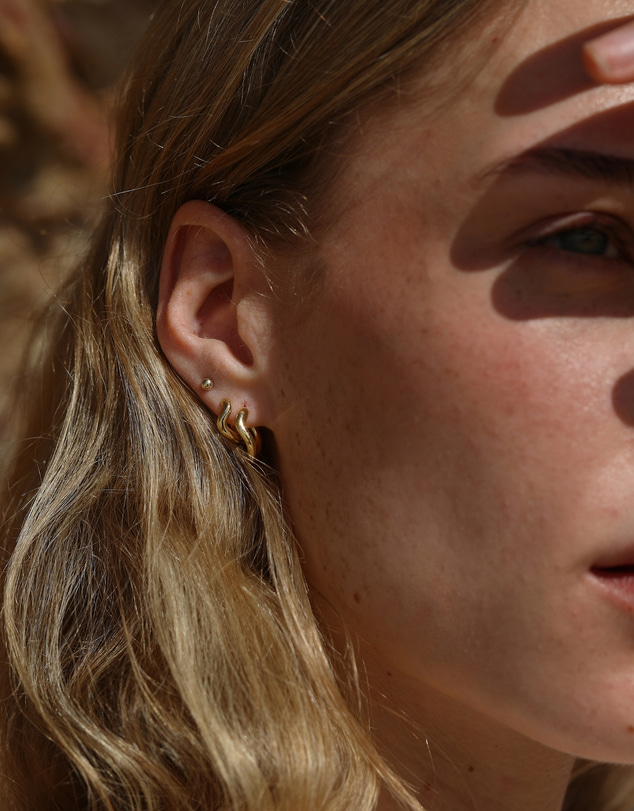 Luna Rae - Gold Vermeil Waved Hoops - Medium