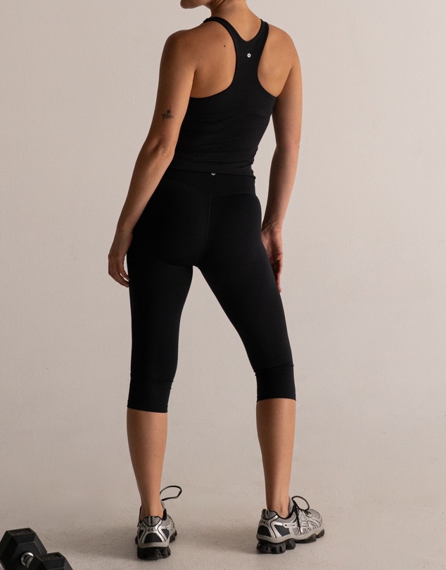 HyperLuxe The Label - Shape Capri Legging