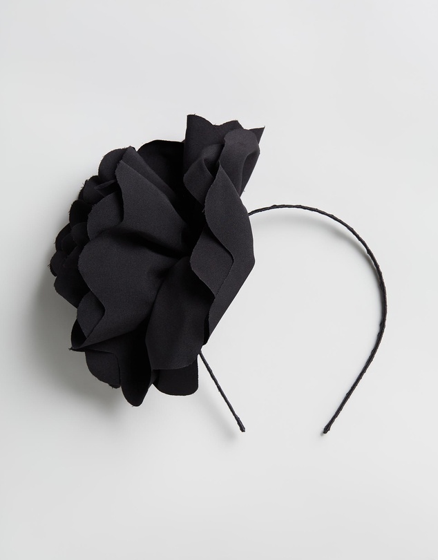Morgan & Taylor - Amy Fascinator