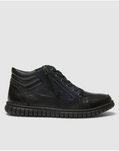 BLACK BLACK