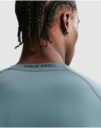 Nike - Pro Dri-FIT Tight Long-Sleeve Fitness Top