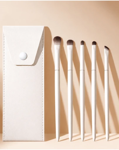 KAJA Clothing - Makeup Brush-White