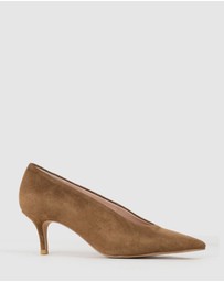 Edward Meller - CORA60 Choked Pointed Pump