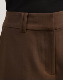 Atmos&Here - Sierra Tailored Cuff Shorts