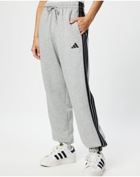 adidas Sportswear - Essentials 3-Stripes Fleece Loose-Fit Pants