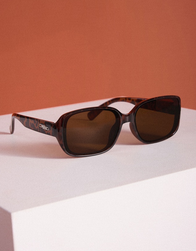 Azzurielle - Zoe Square Frame Sunglasses