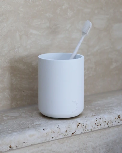 DESIGNSTUFF - ARC Tumbler/Toothbrush Holder