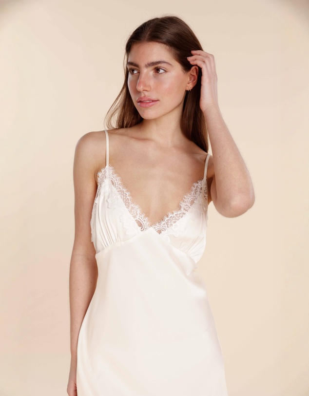 Gingerlilly - Azalia Silky Satin Short Chemise