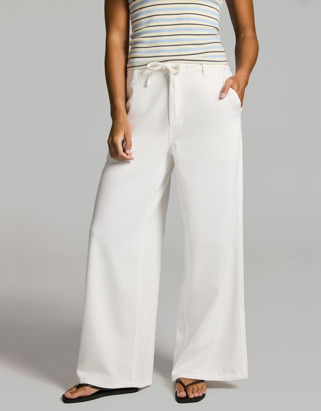 Rockwear - Relaxed Straight Leg Denim Pocket Jeans
