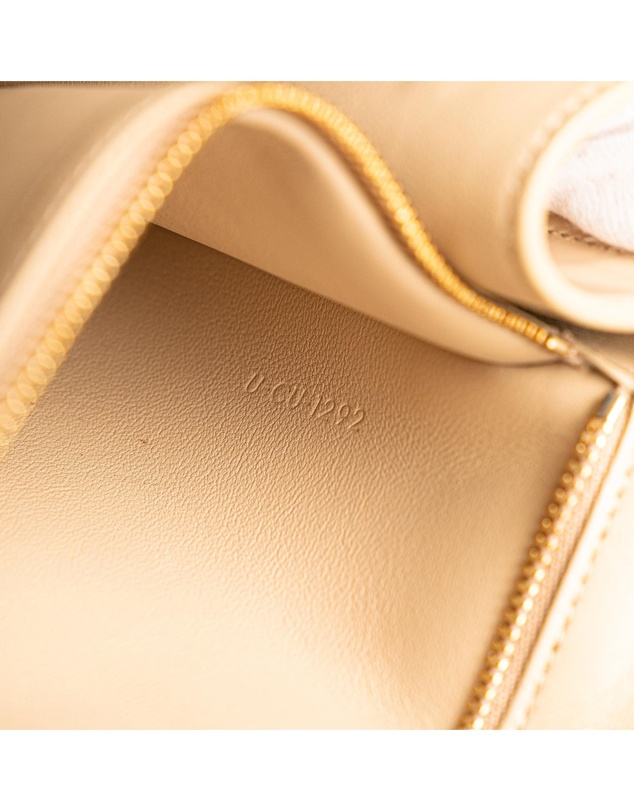 Pre-Loved by Azura Reborn - Pre-Loved Teen Shiny Calfskin Triomphe Besace Clea Chain Crossbody