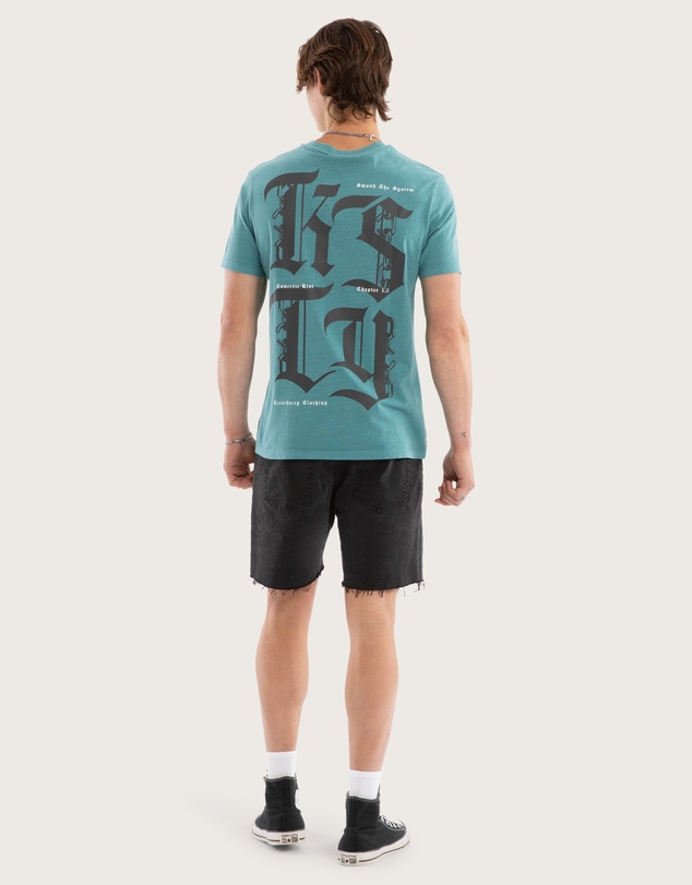 Kiss Chacey - Mutiny Standard Tee