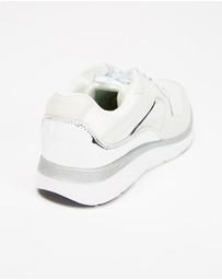 Vionic - Adela Sneaker - White